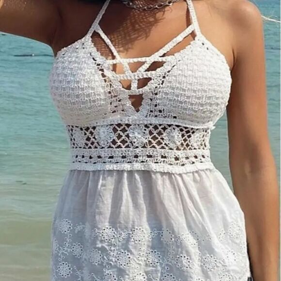 Sexy Crochet Cutout Lace Panel Drop Neck Eyelet Halter Top Boho Hollow Out NEW - Picture 3 of 5